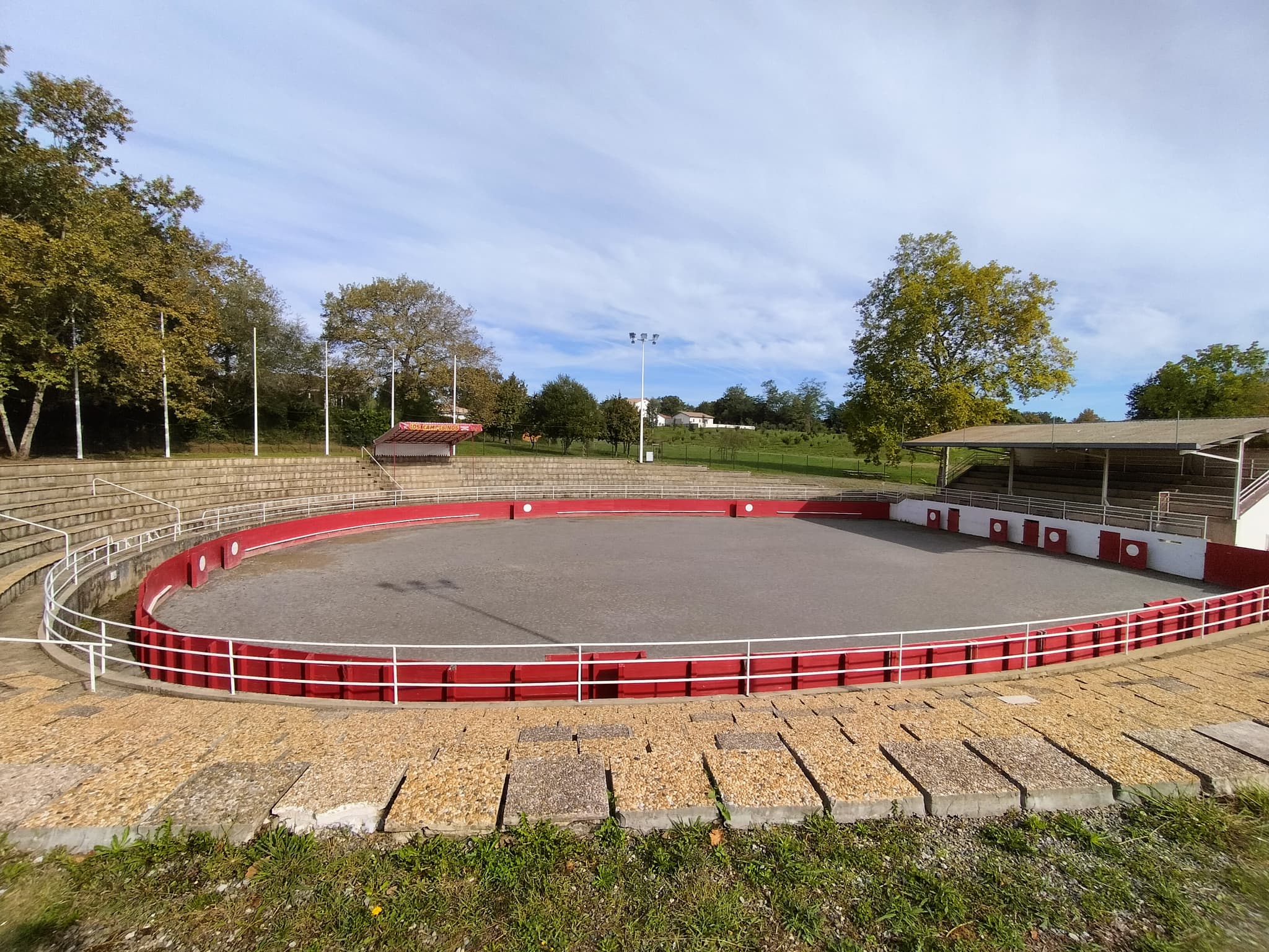 Arènes