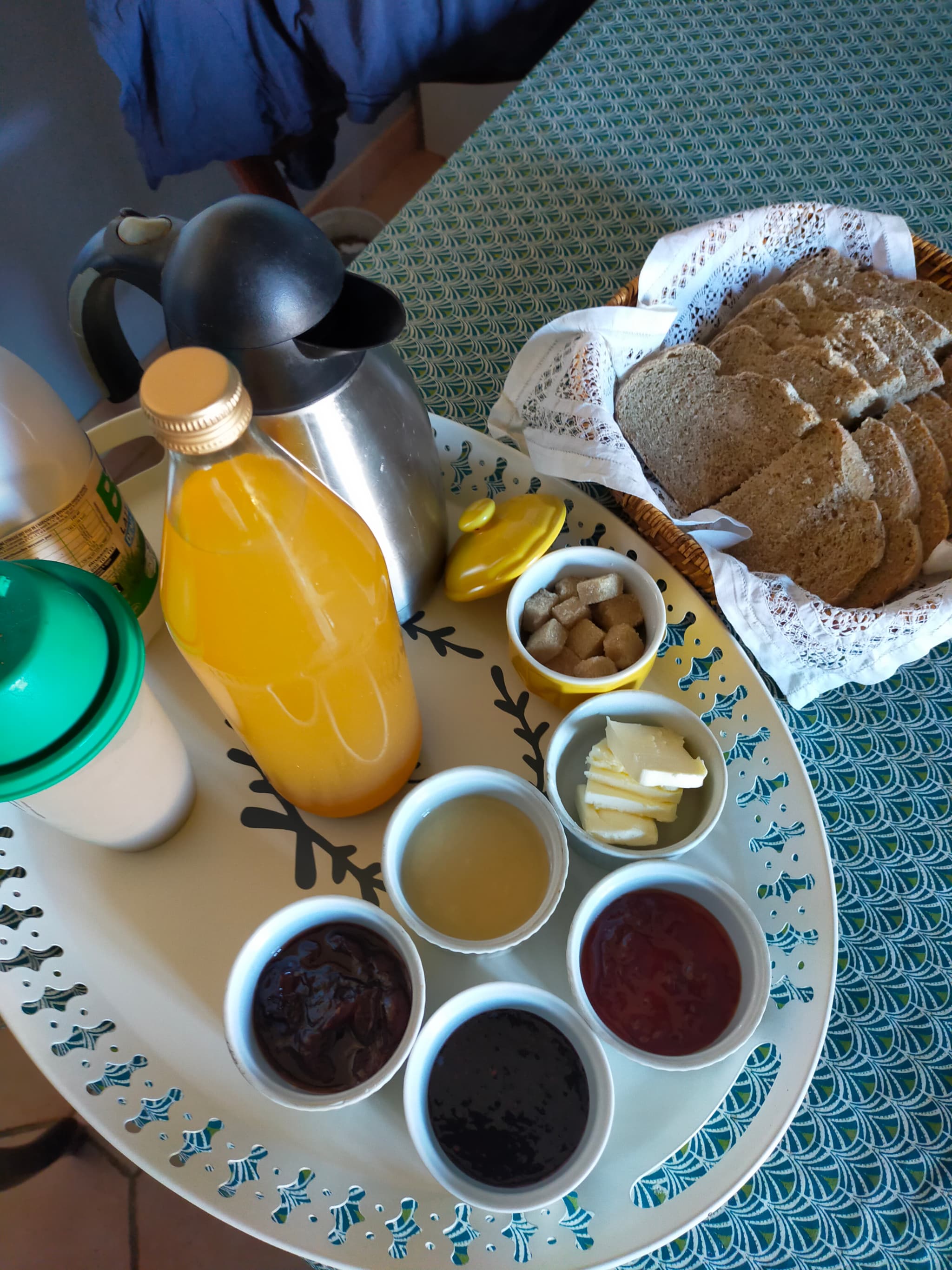 IMG20240816085821(2) / petit déjeuner sur demande avec supplément
