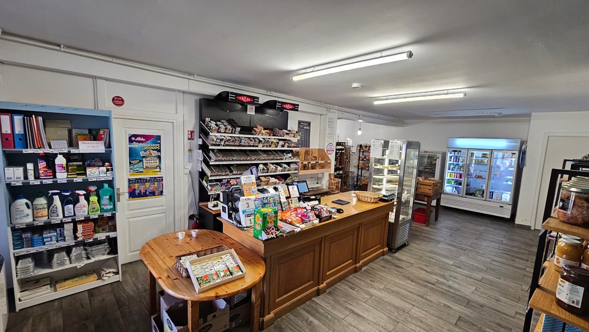Intérieur épicerie de Marval 13 CCOL