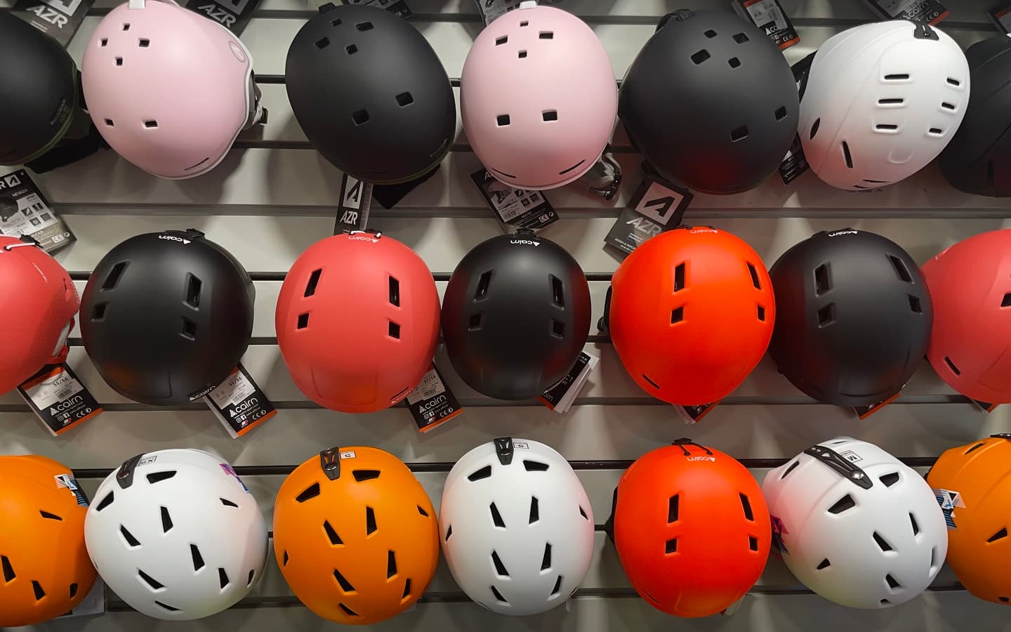 Location de casques - Intersport à La Pierre Saint-Martin