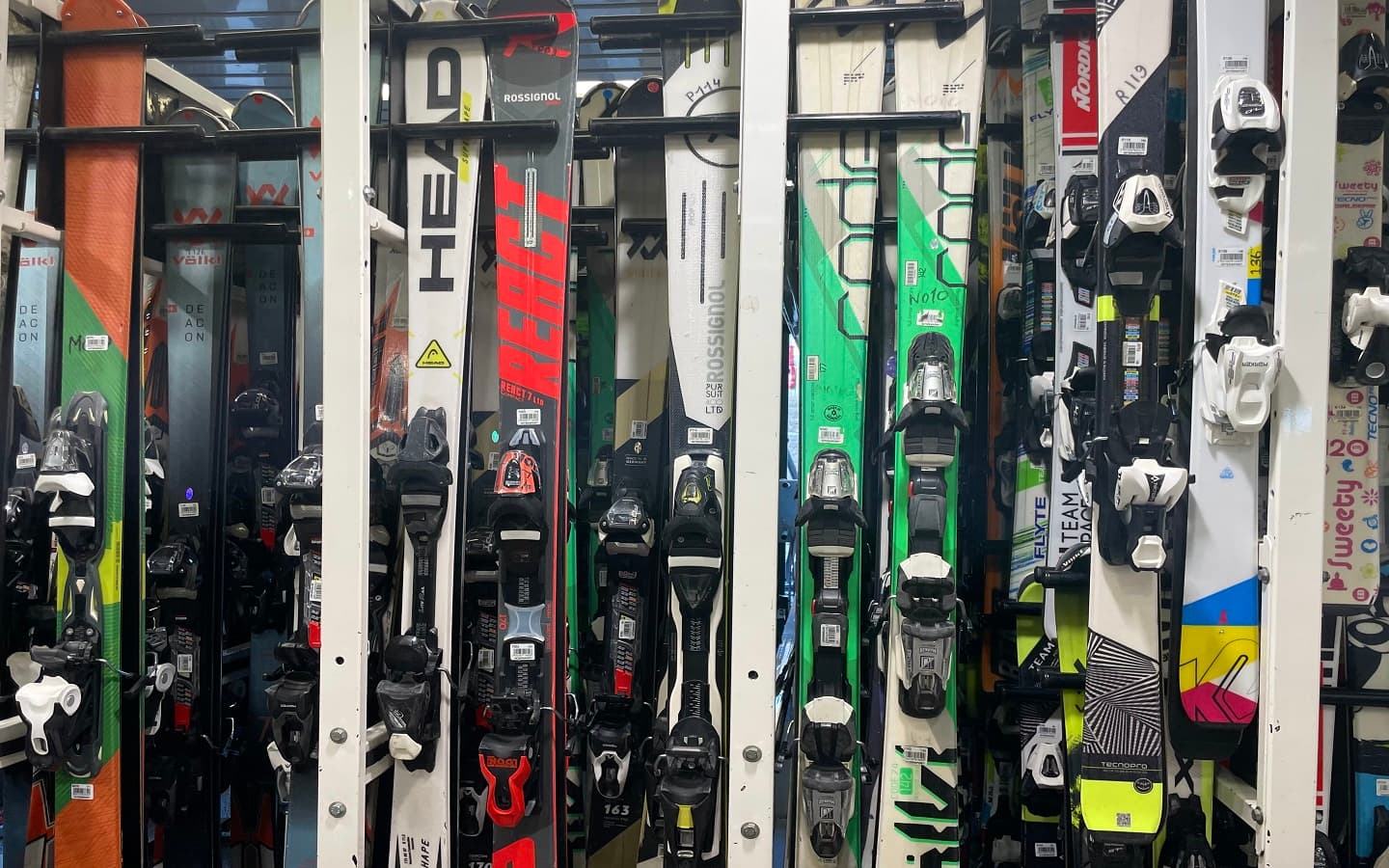 Location de skis alpin - Intersport à La Pierre Saint-Martin