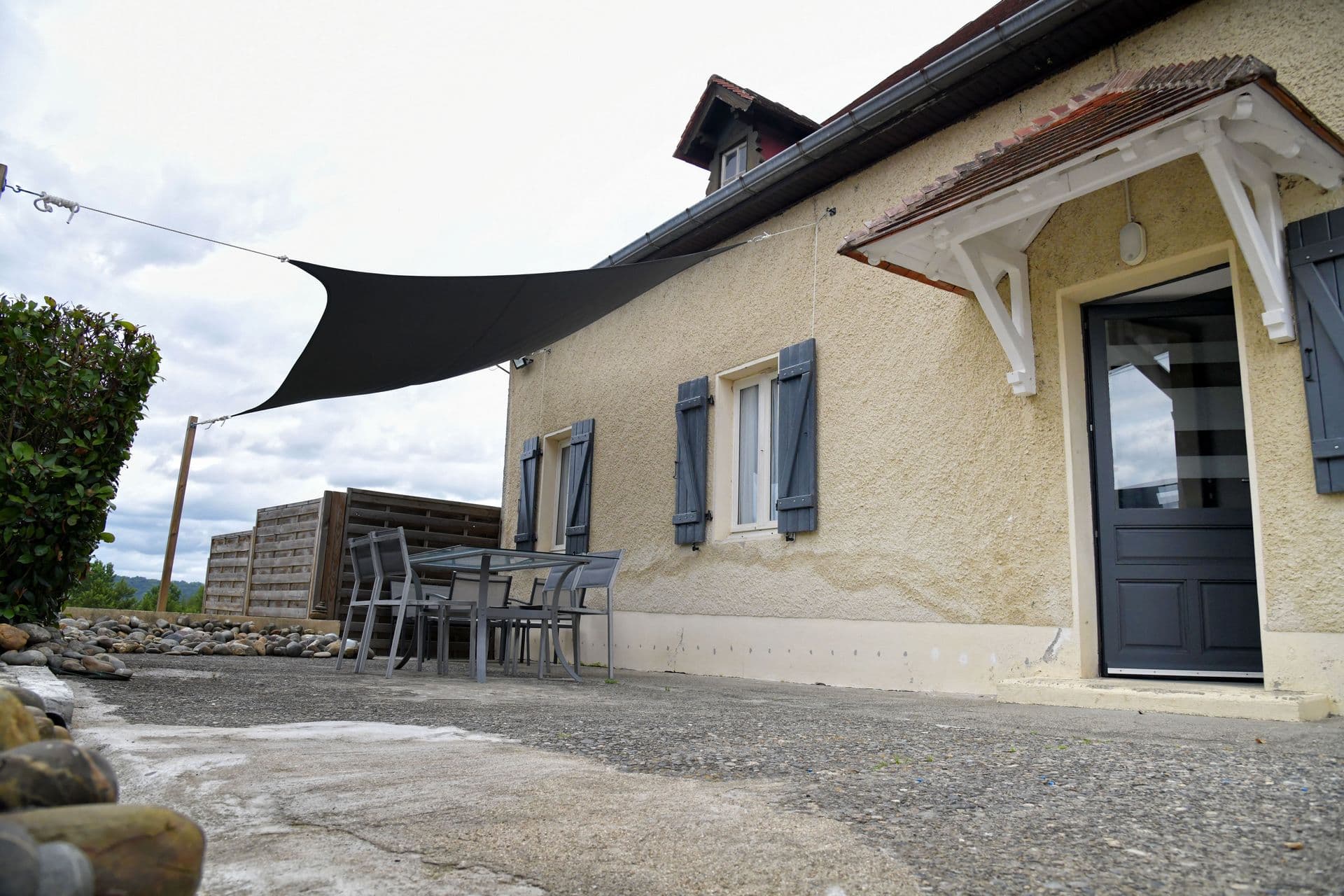 L'Hoste do Lacq-exterieur3