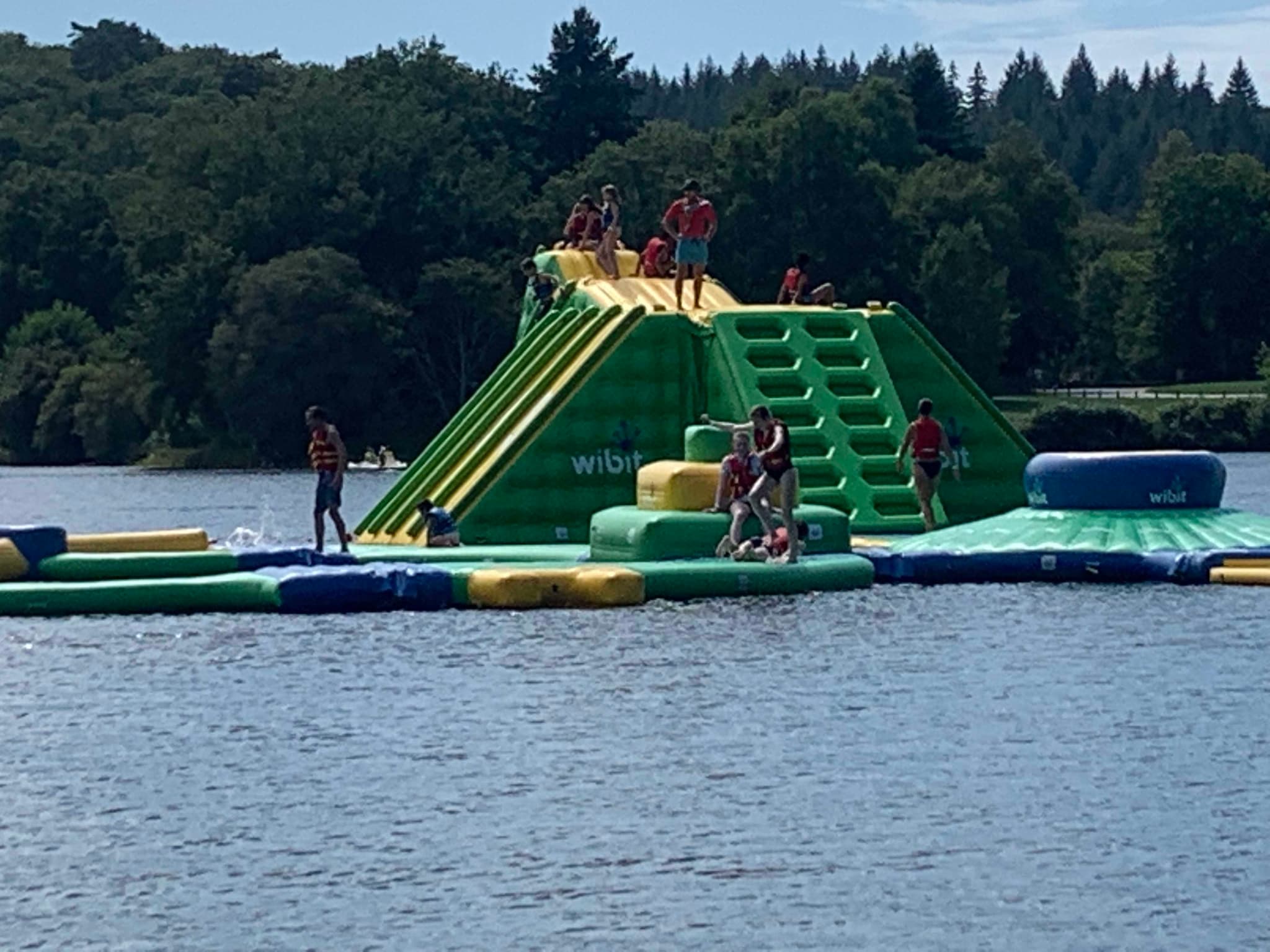 Vacances au Lac de Saint-Pardoux grand gite 14 personnes