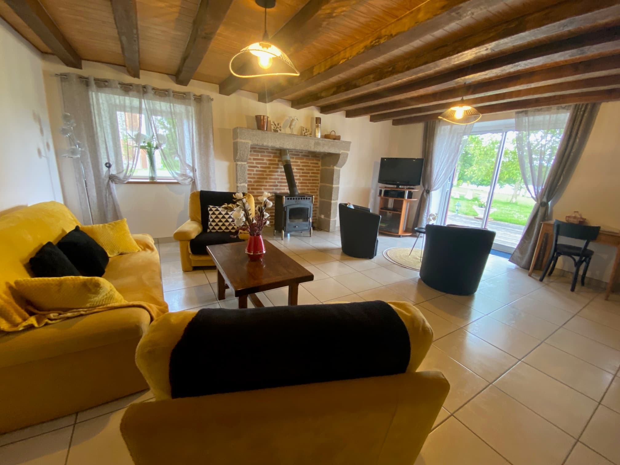 LE SALON