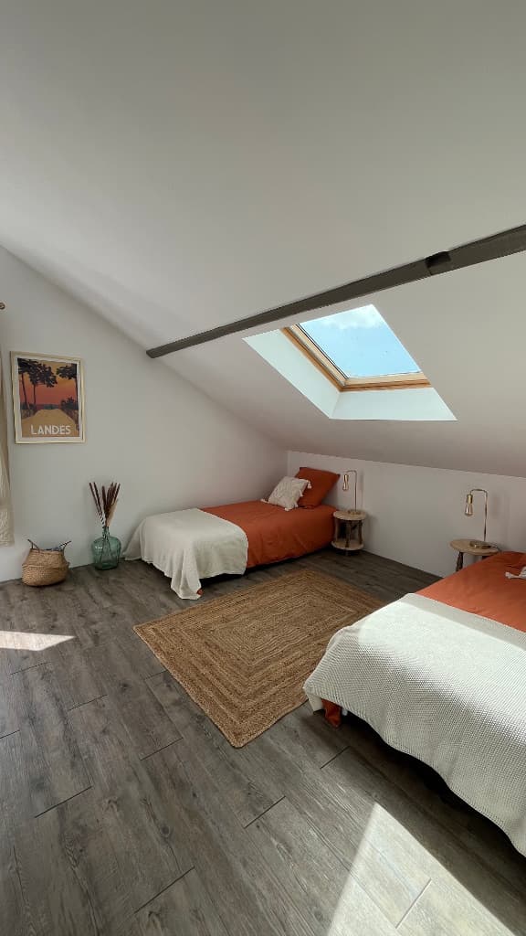 LIT-Sukha-chambre simple
