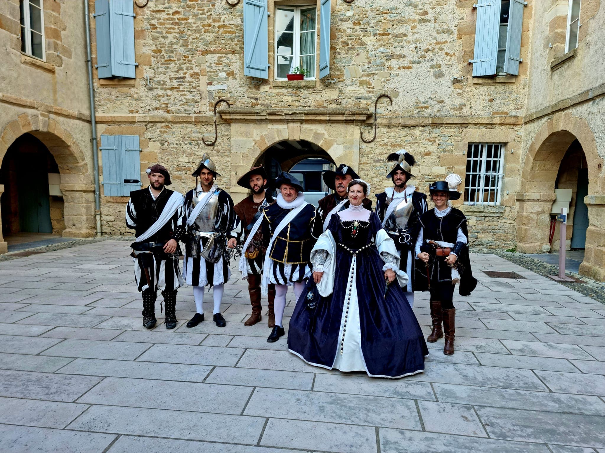 La Cie des écharpes blanches
