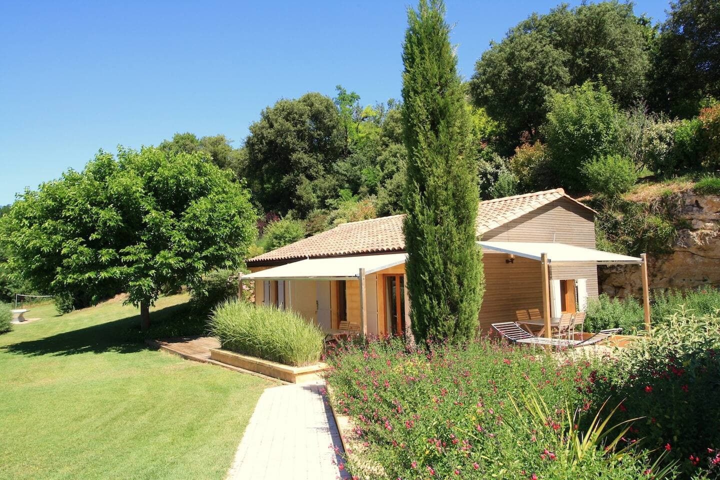 La Gardelle vue exterieur 2