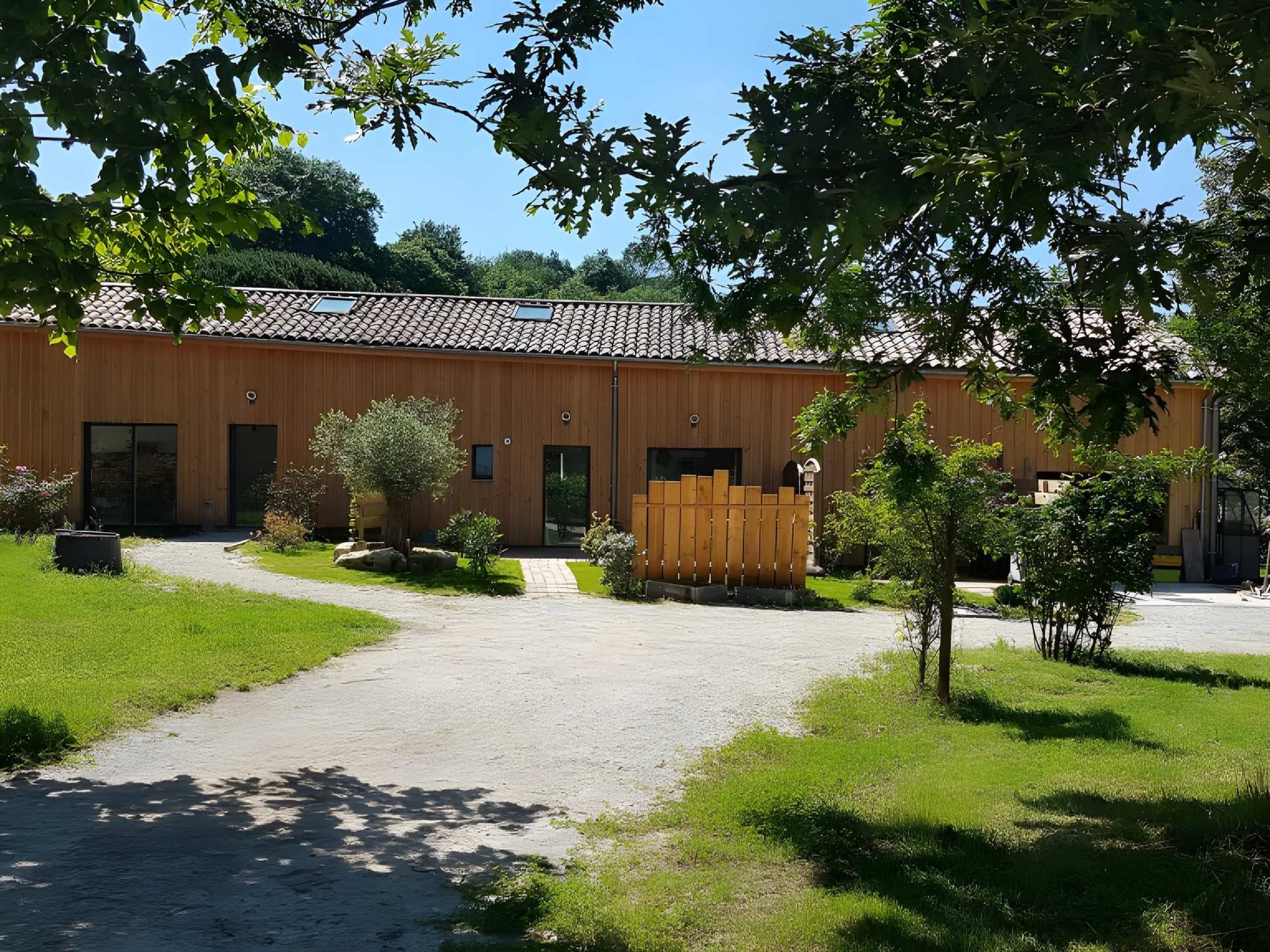 La Grange aux Arbres Gîte Tulipier