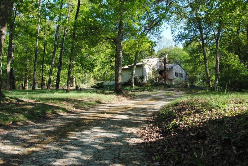 La Maison des Landes extérieurs et parc