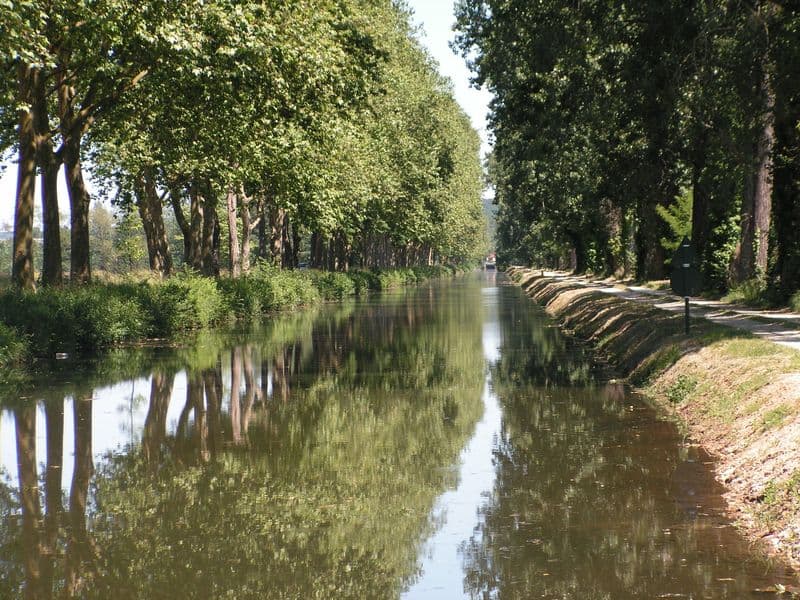 Lalinde bastide anglaise en bord de rivière