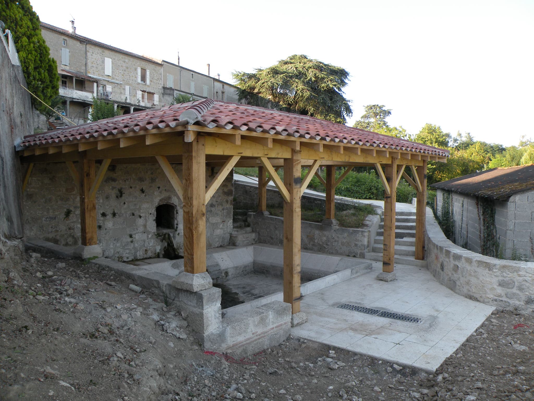 Lavoir rénové -vue générale