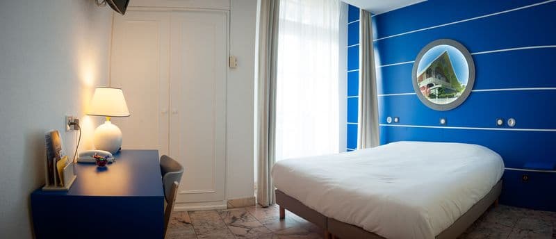 Le Dauphin chambre