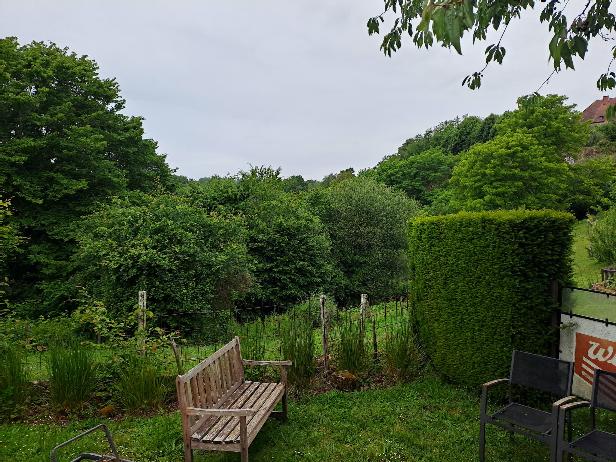Le Maître_zicht vanuit tuin