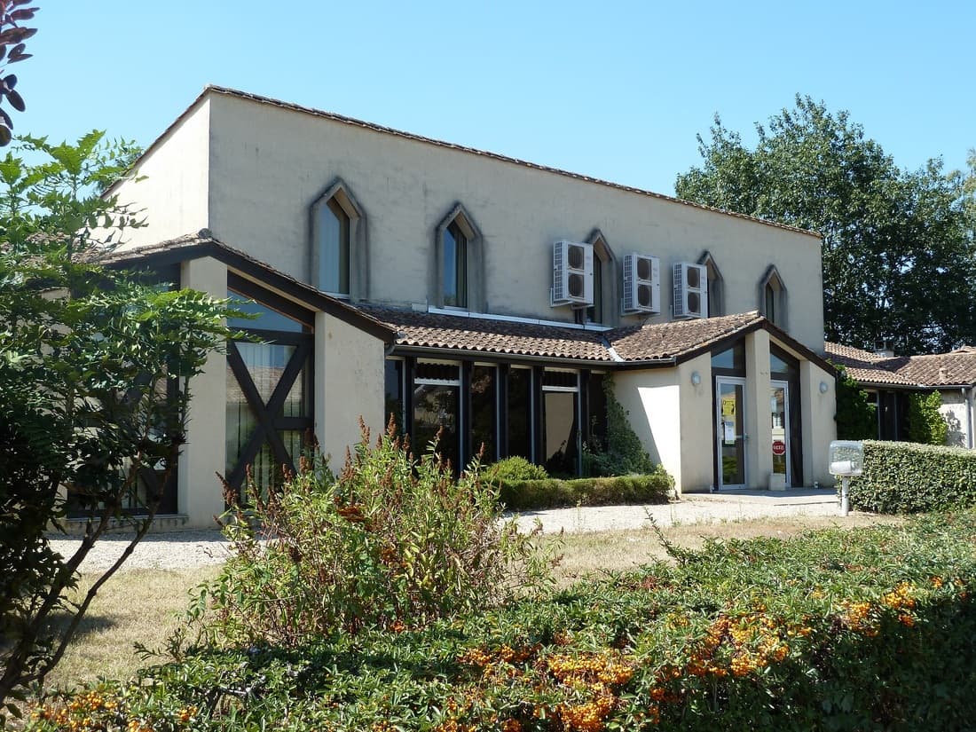 Le Pizou-salle-des-fêtes