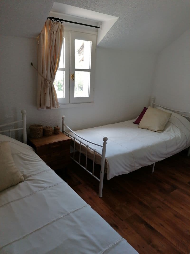 Le Rosier Twin Bedroom
