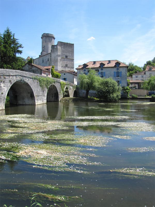 Le village de Bourdeilles