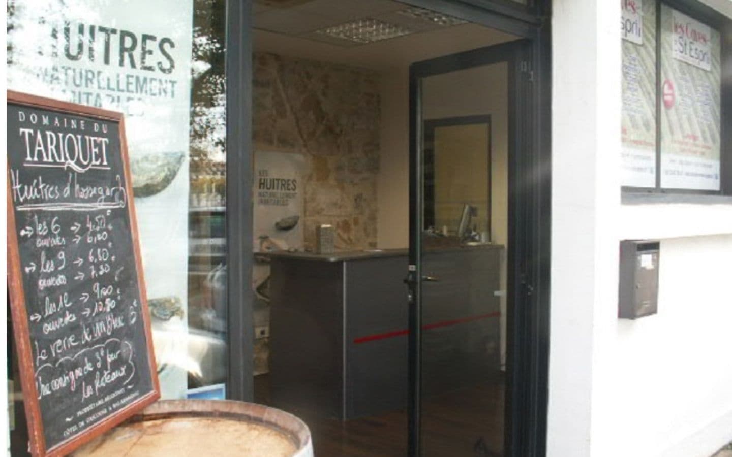 Les Caves de Saint Esprit_Devanture boutique