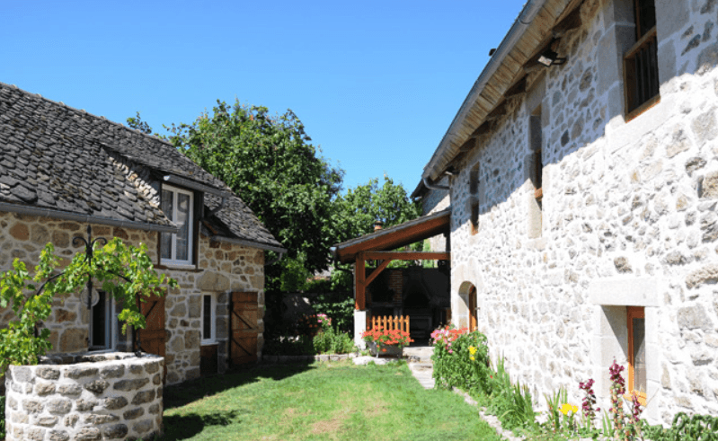 Les Estruelles-CampsSaintMathurin_exterieur_1