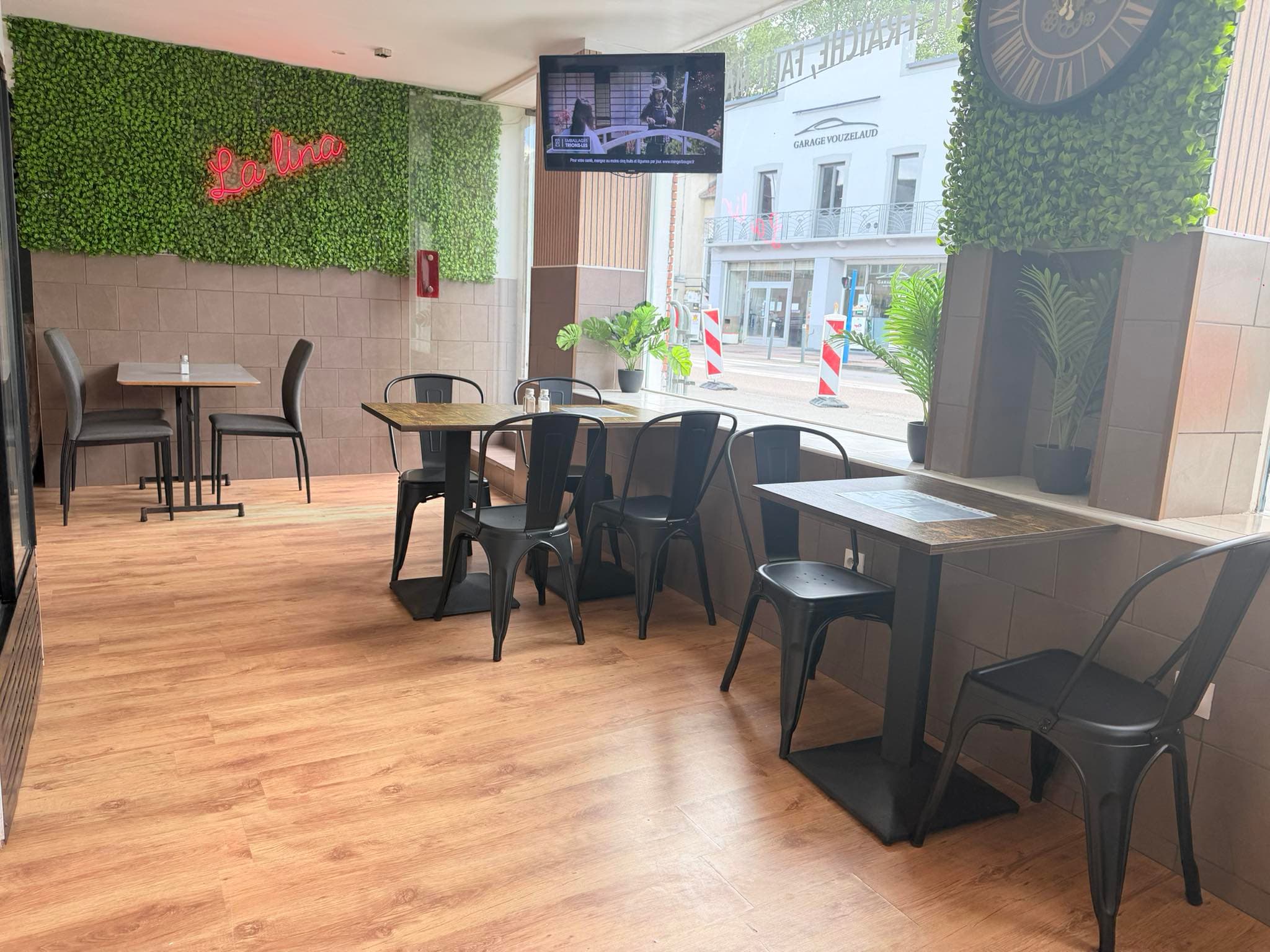 Lina Pizza_intérieur