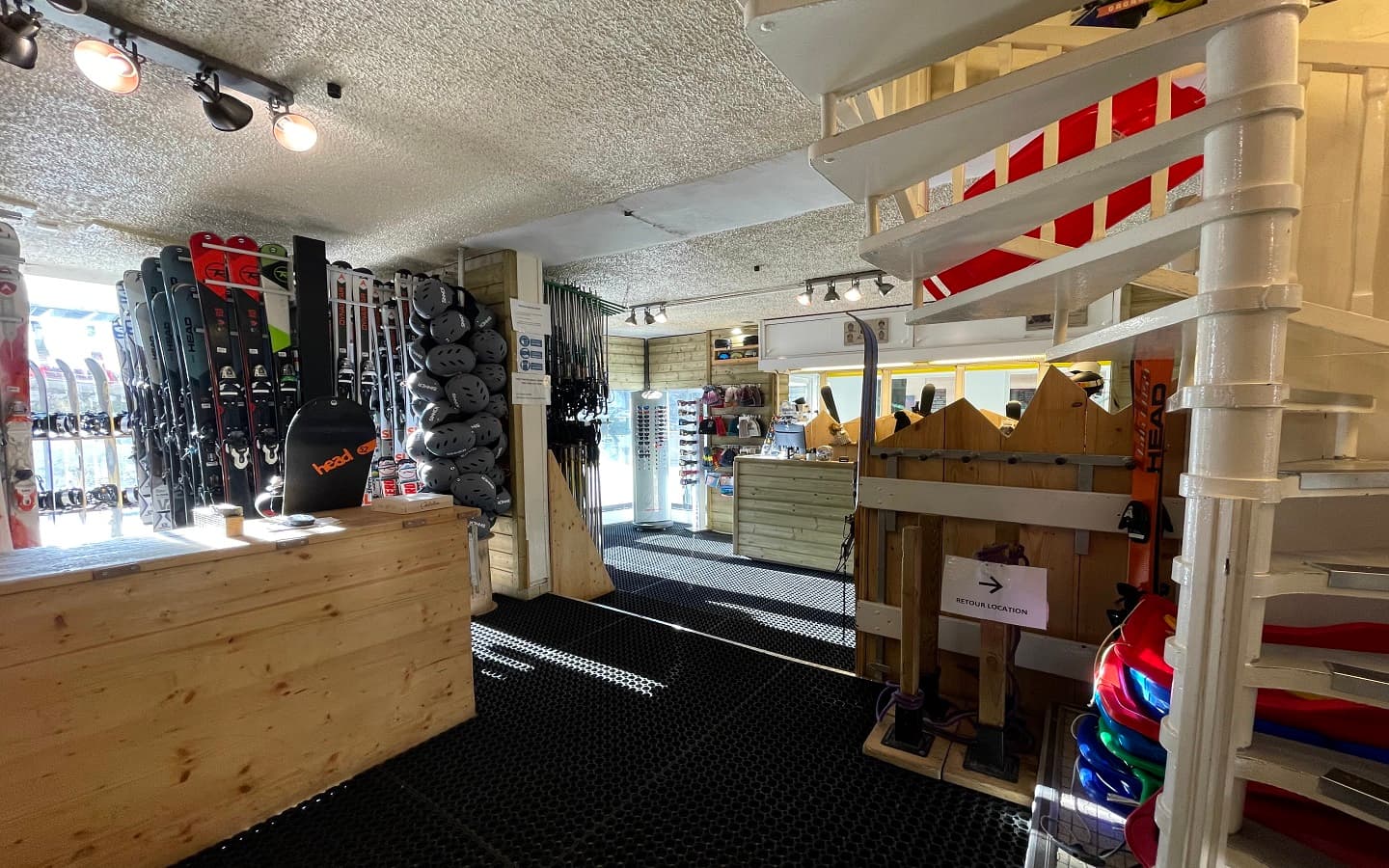 Magasin Loca ski à La Pierre Saint-Martin