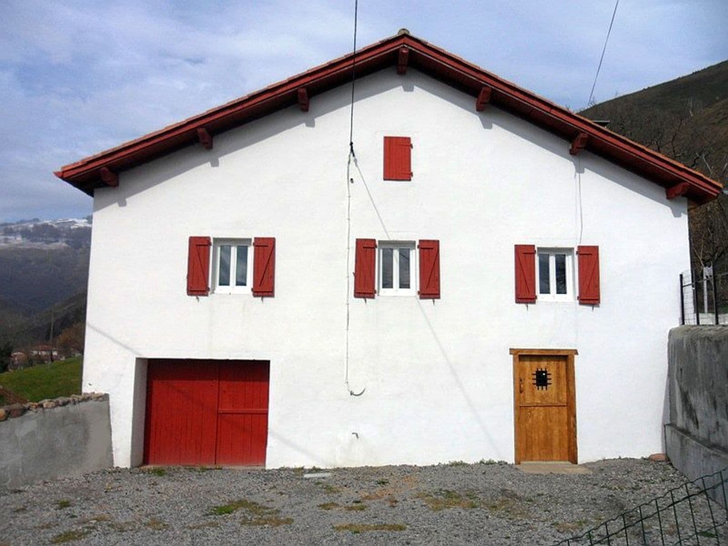 Location-Videgain-Facade-arriere-Aldudes