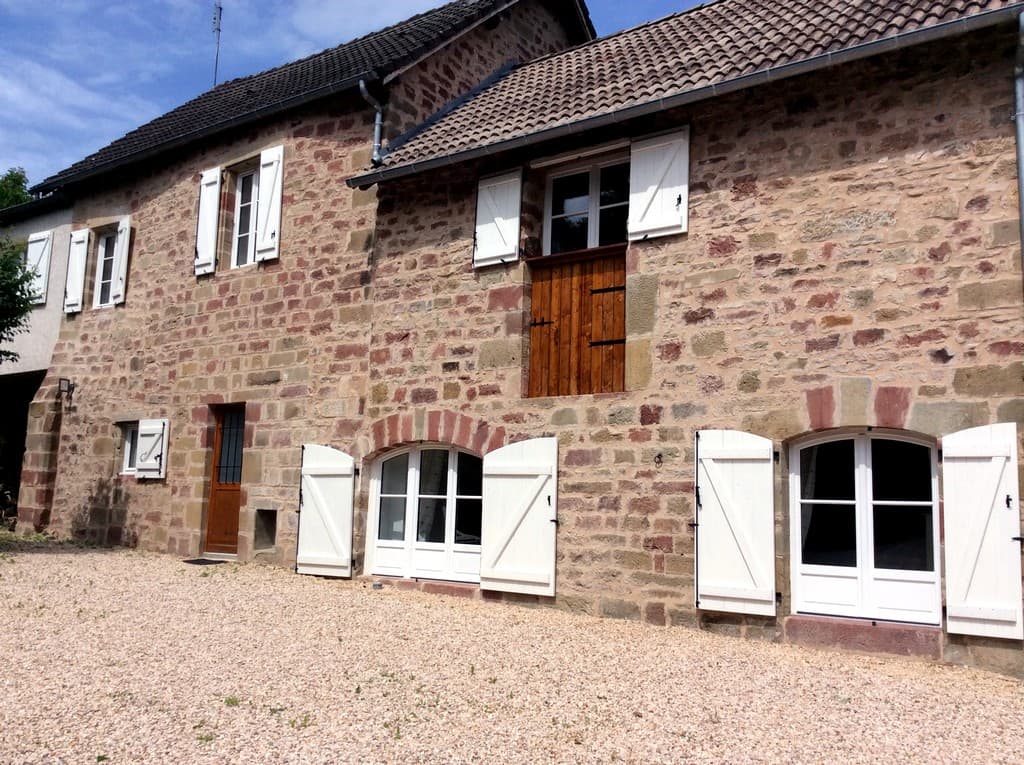LocationLesNoyers-Noailhac_facade_1