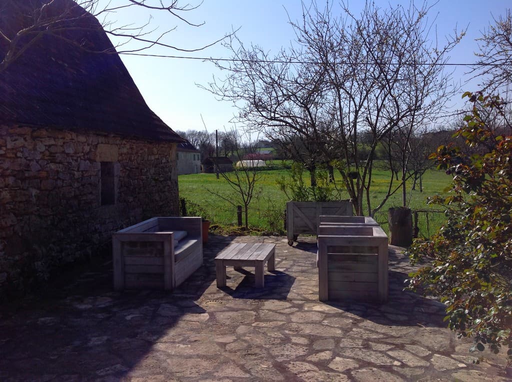 LocationStroink-Liourdres_terrasseCoteJardin_15