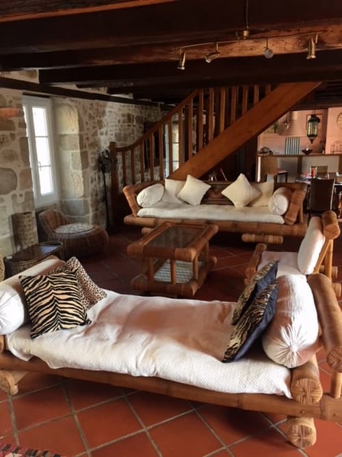LocationVIGNAIS-Queyssac-les-Vignes_salon4_14
