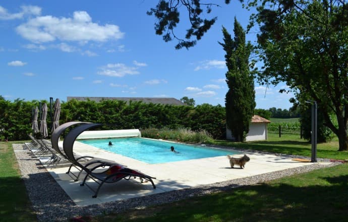 Lougratte-ferme-hermance-la-piscine