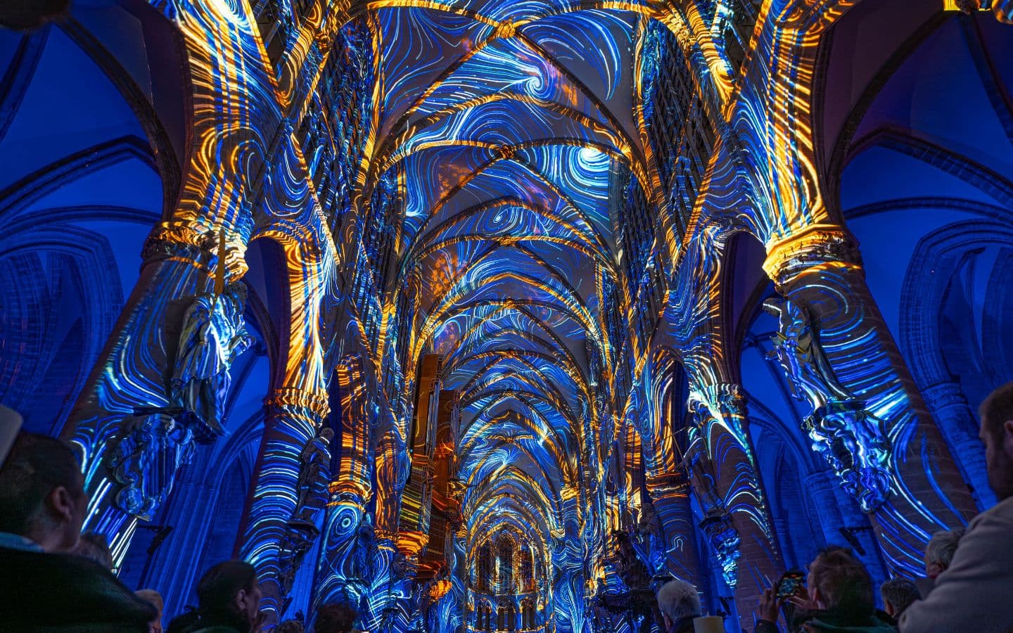 Spectacle
