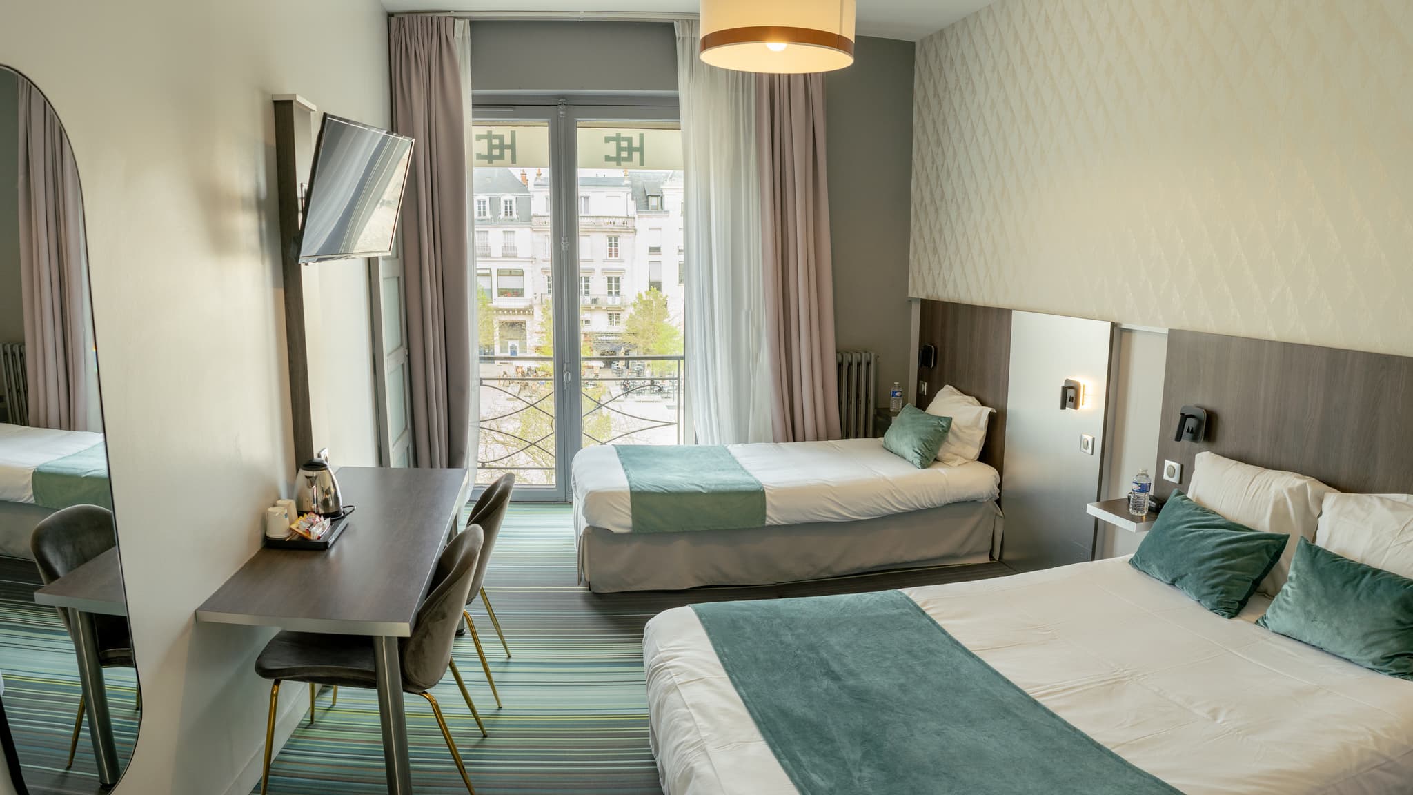 Hôtel Central - Chambre familiale