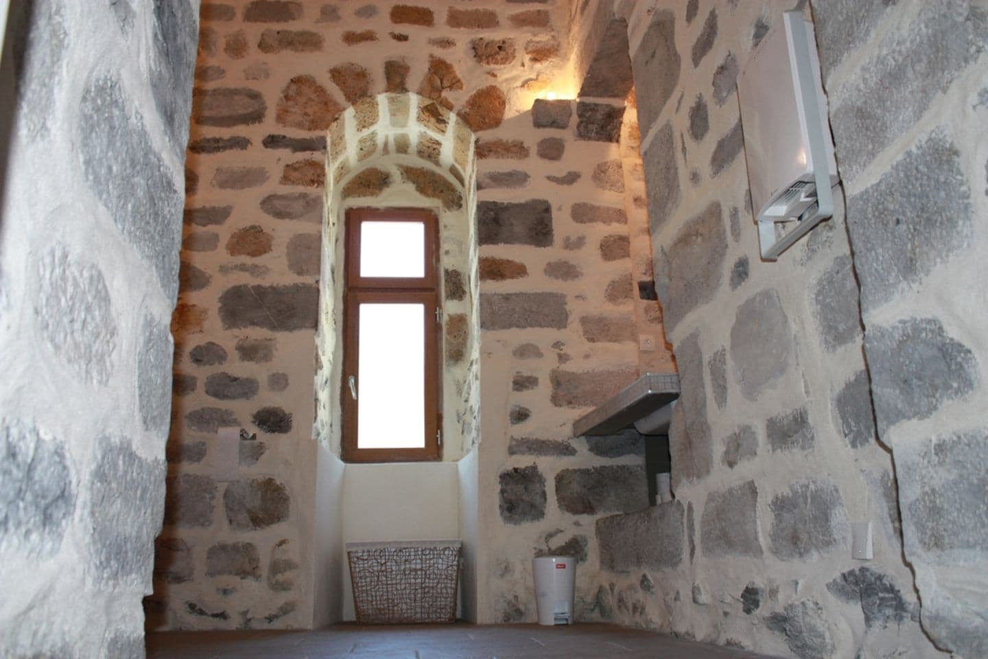 Maison forte_Sauvage_salle eau