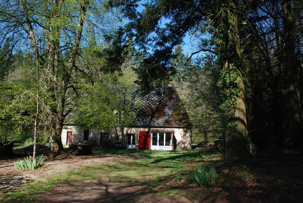 MaisonDesServiteurs-StJulienAuxBois-exterieur_1