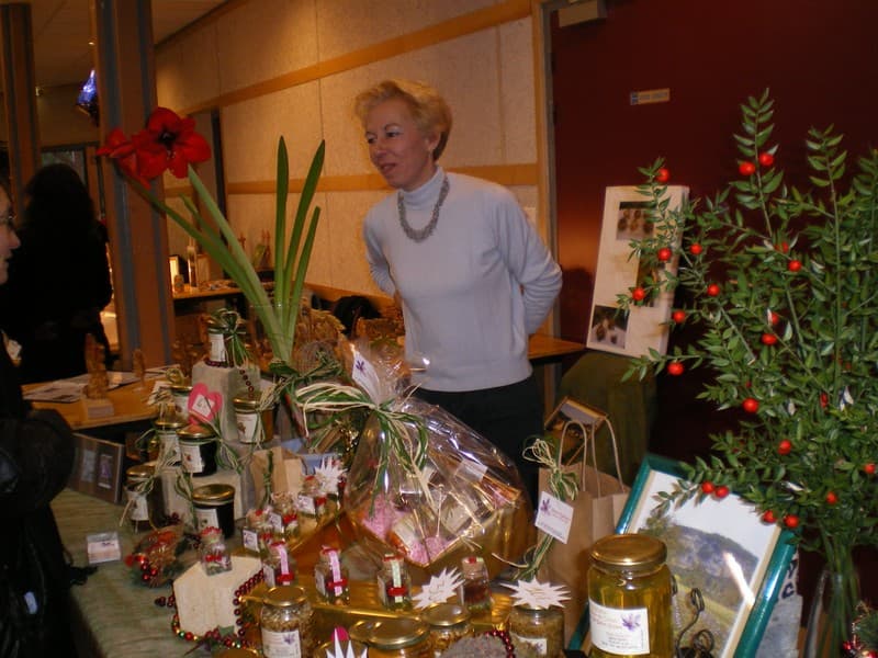 Marche-de-noel--les-safranelles