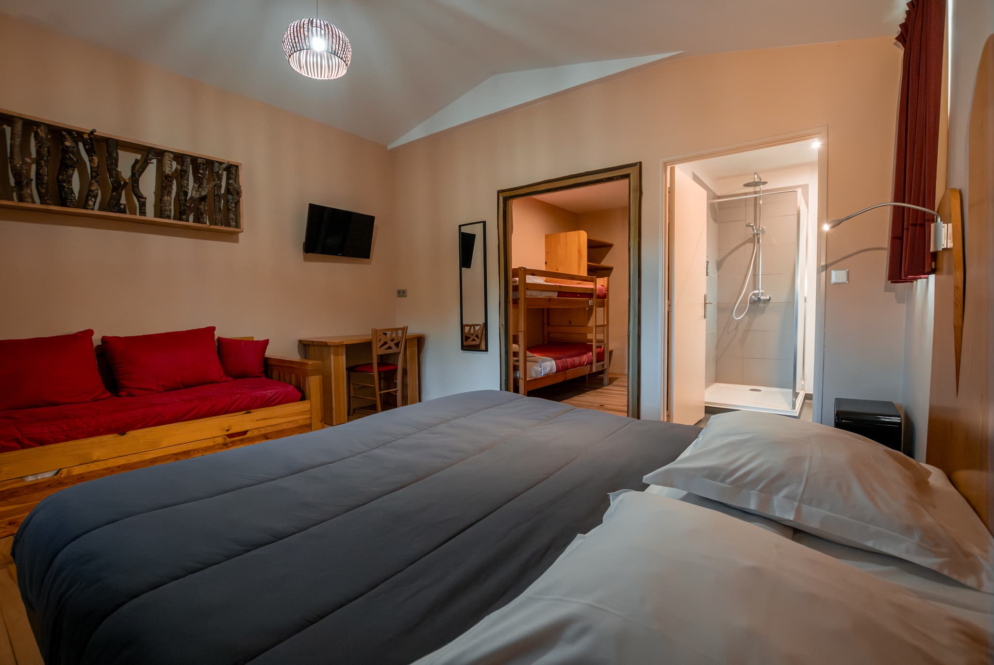 Hôtel Insolite Domaine de Dienné - chambre 6 personnes
