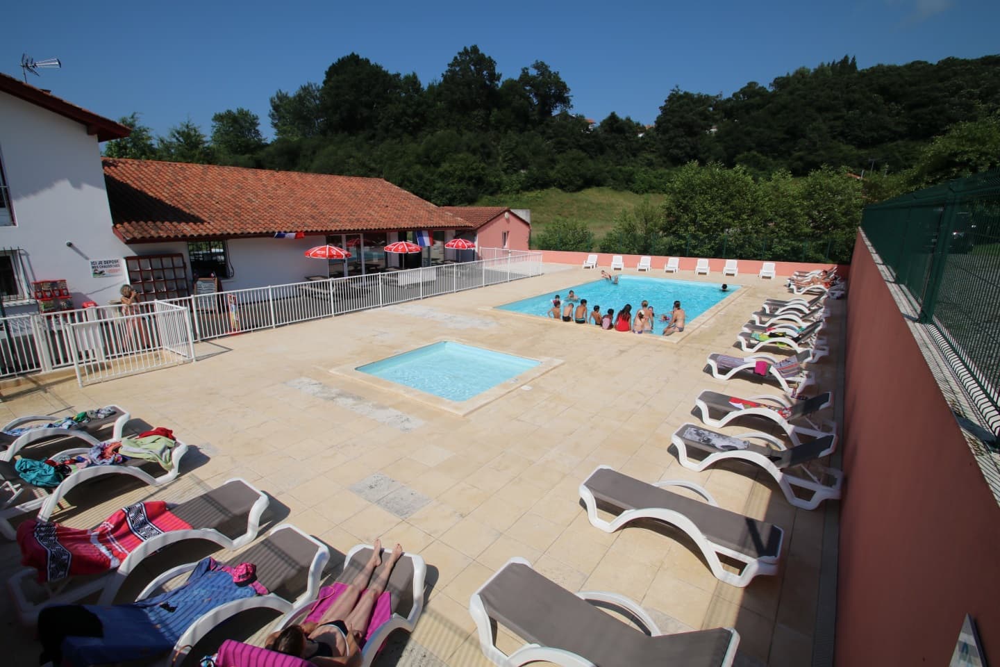 MendiAzpian-piscine-camping-urrugne-2