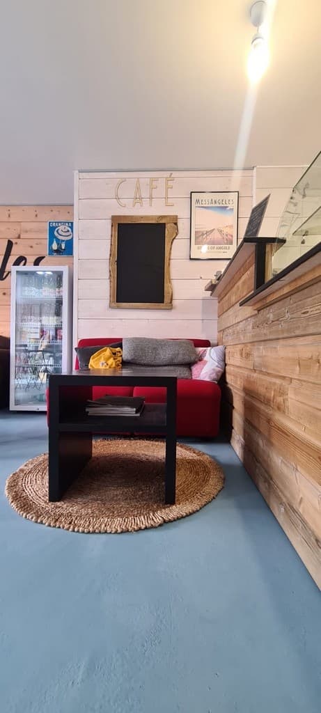 Messangeles cafe boutique2