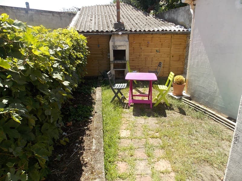 Meublé Soubaigné - Jardinet