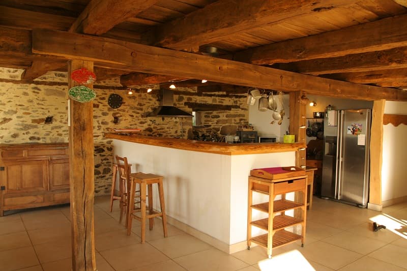MeubléDUVINAGE-LaChapelleStGeraud_cuisine_9