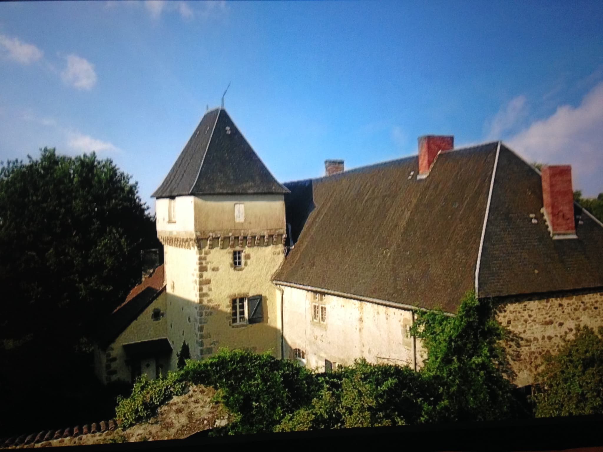 Montautre - logis seigneurial