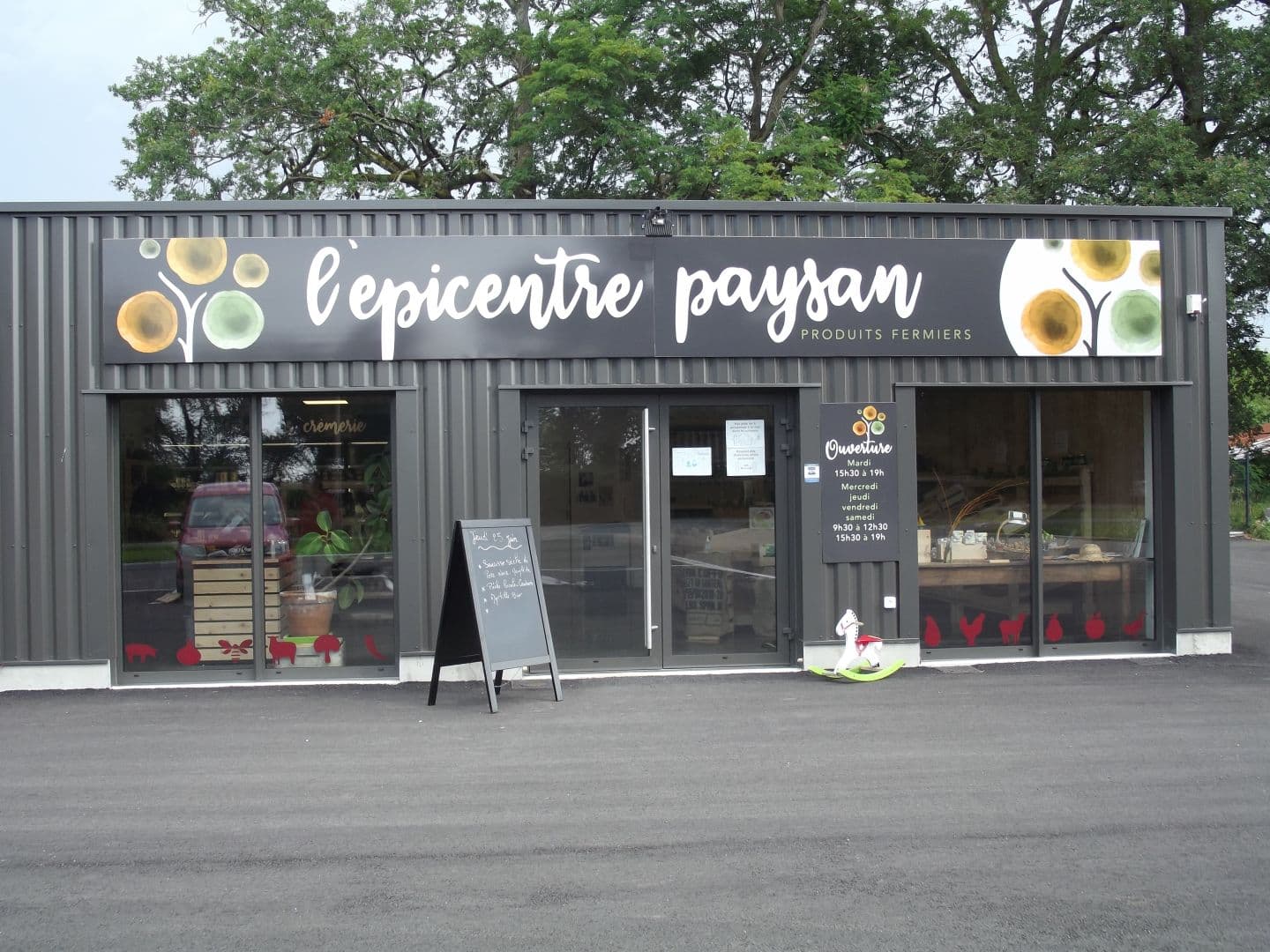 Morlanne Epicentre façade 2