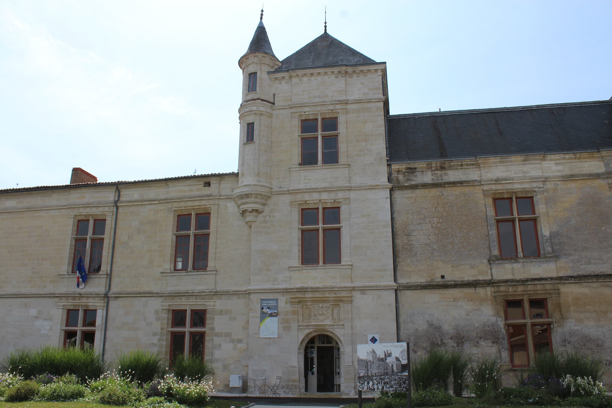 Office de tourisme de COULONGES-SUR-L'AUTIZE