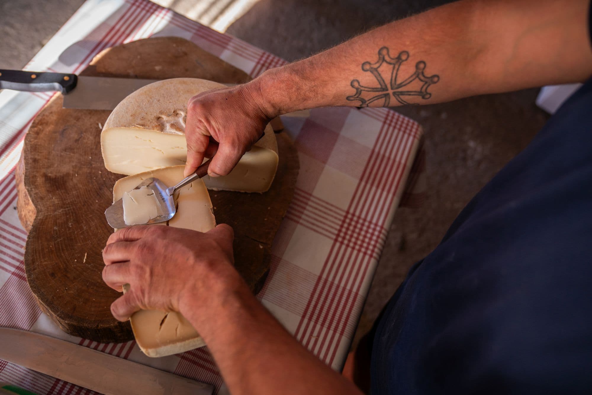 Vente de fromage à la cabane de La Pierre Saint-Martin