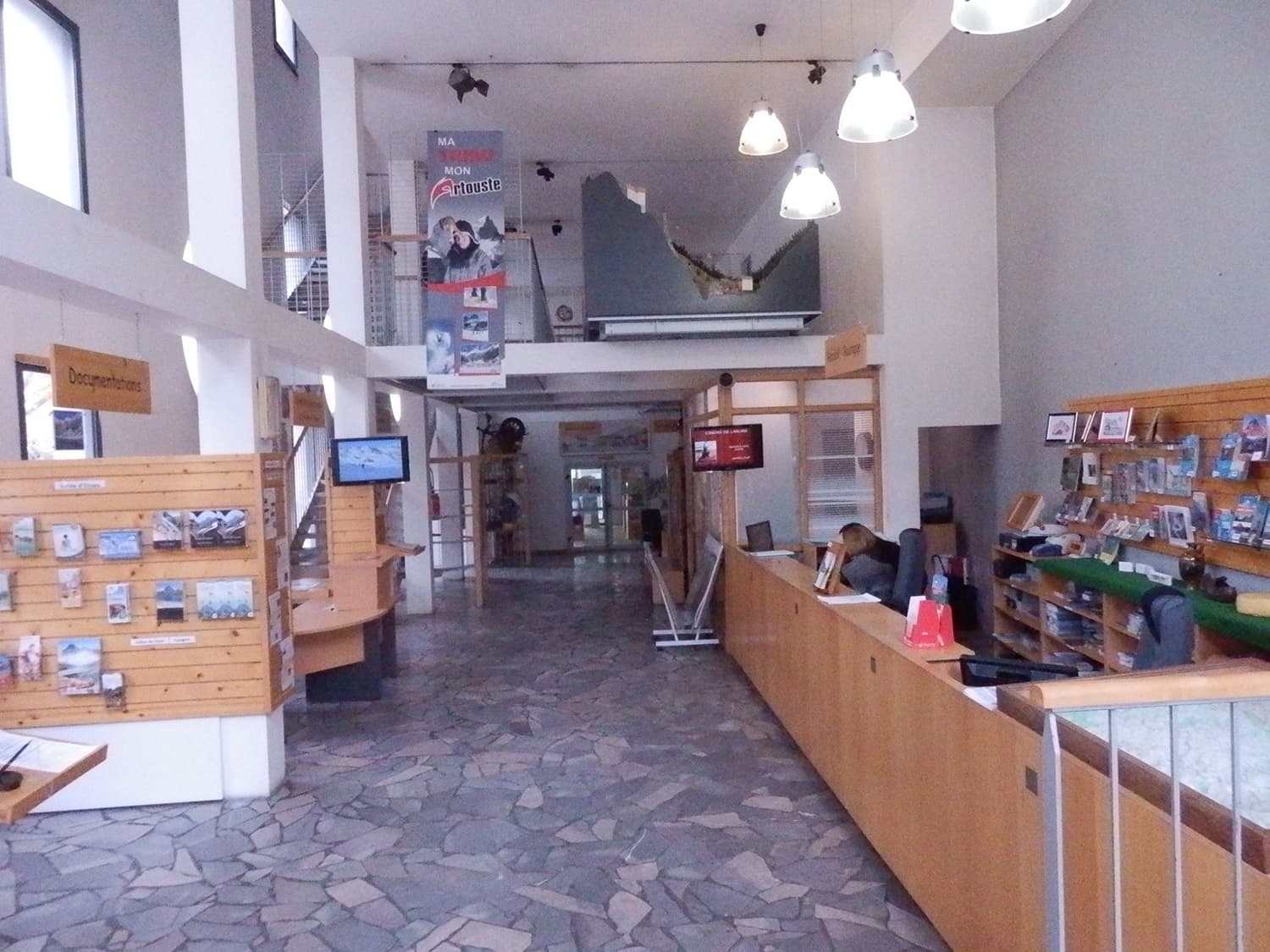Office-de-Tourisme4©OTLaruns-Artouste