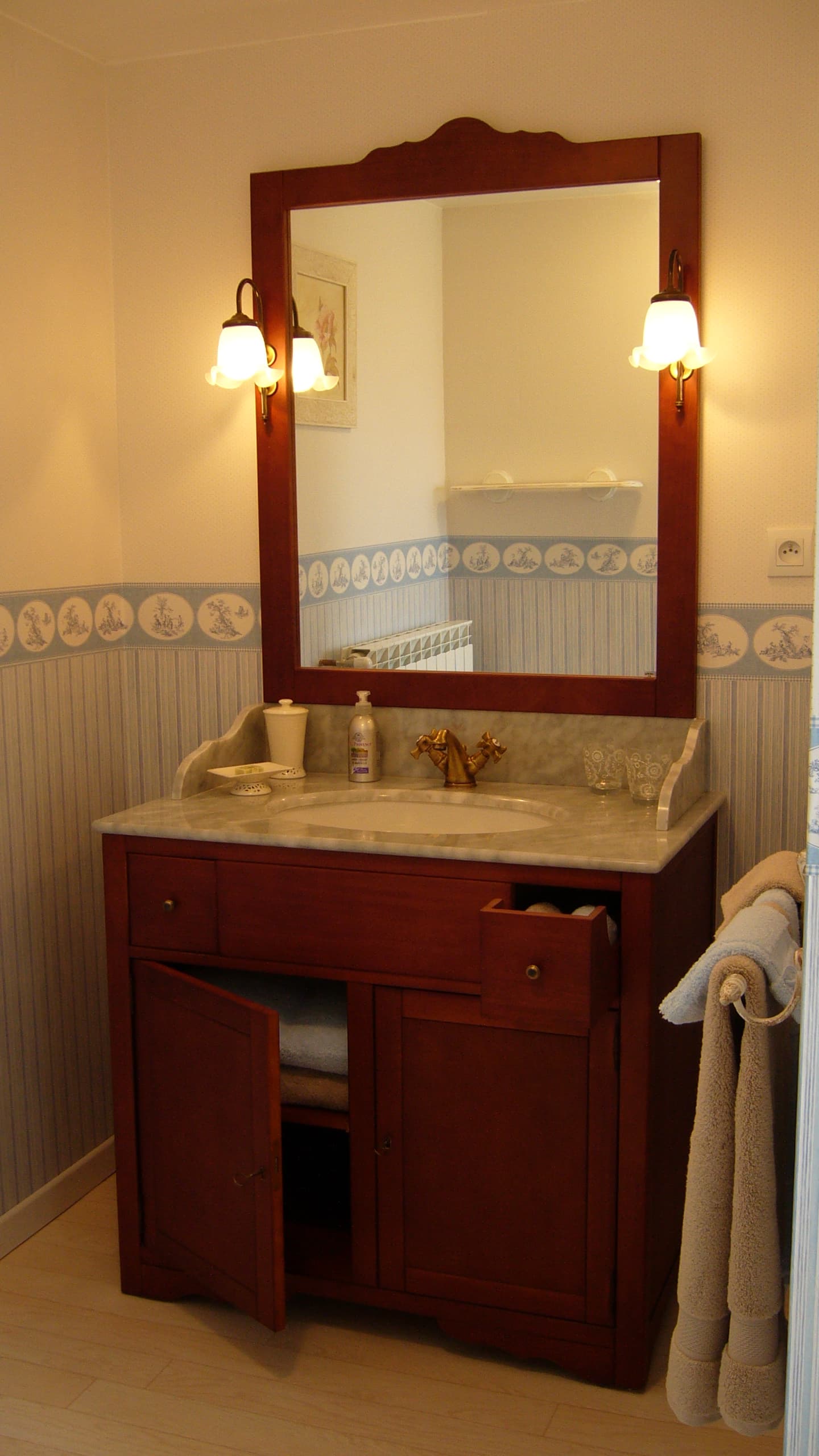 Logis de la Mélissière à Xaintray - Salle de douche Au Fil du Temps