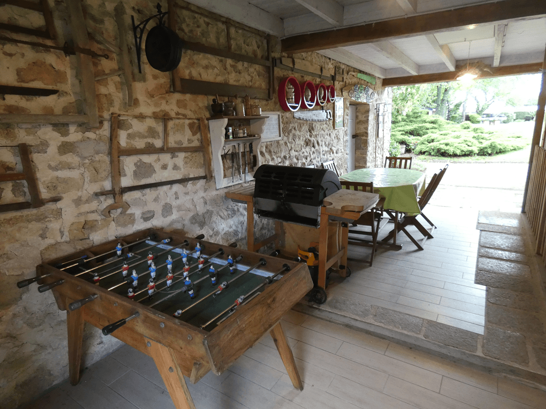 Préau et salon d'été