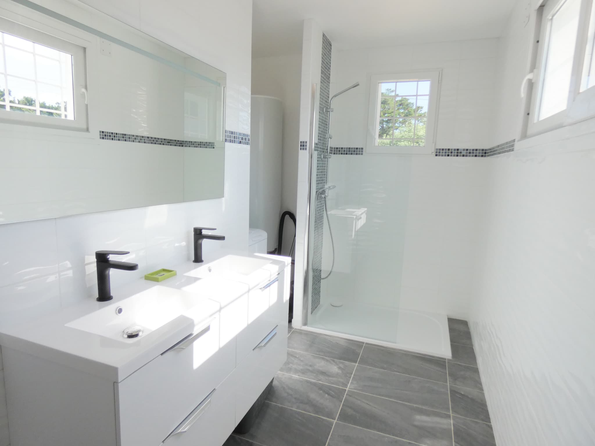 Salle de bains appartement rue de Nice à Capbreton Gites de France Landes