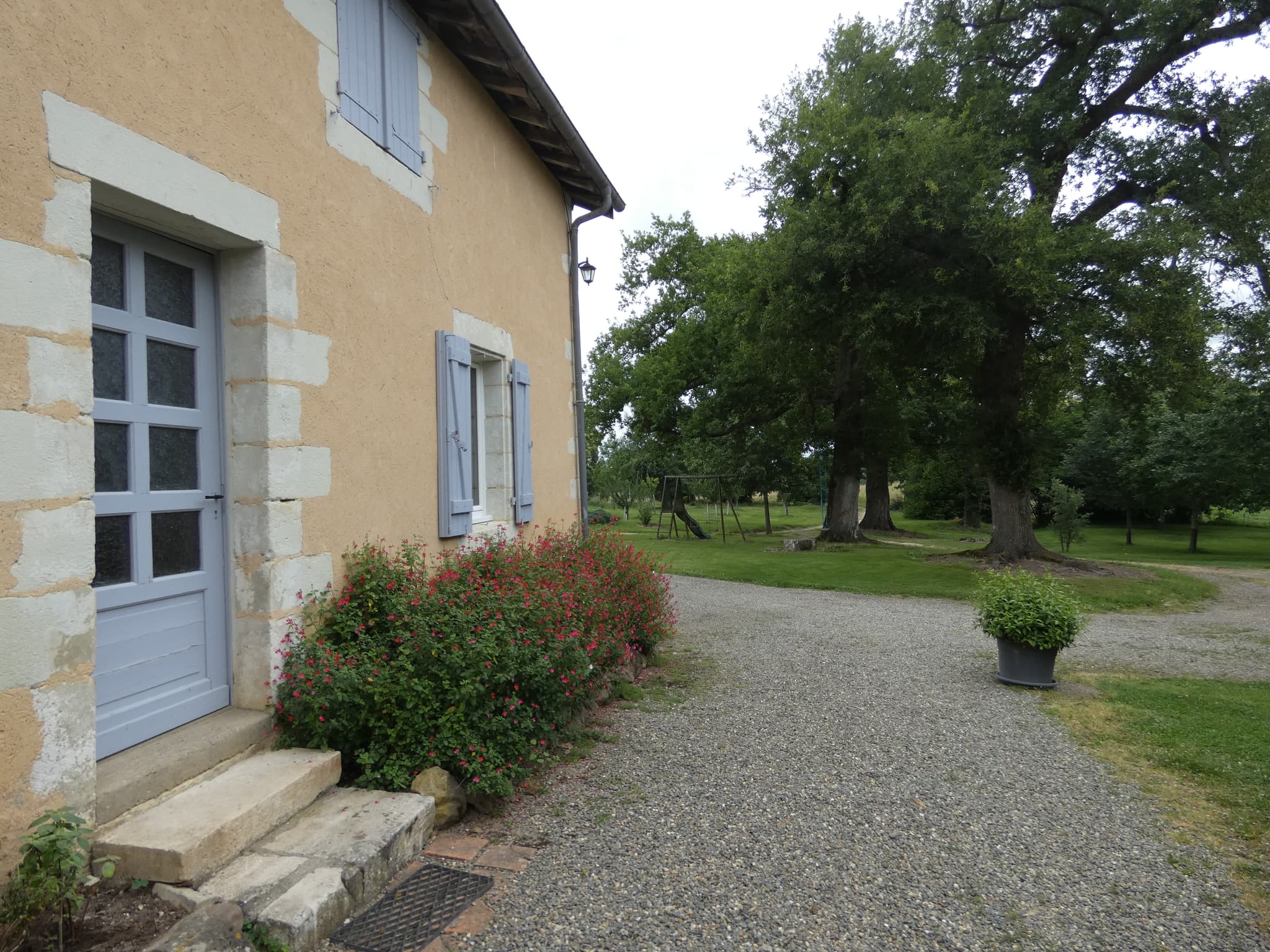 Entrée du Gite de Jean 10402 à Horsarrieu avec les Gîtes de France Landes