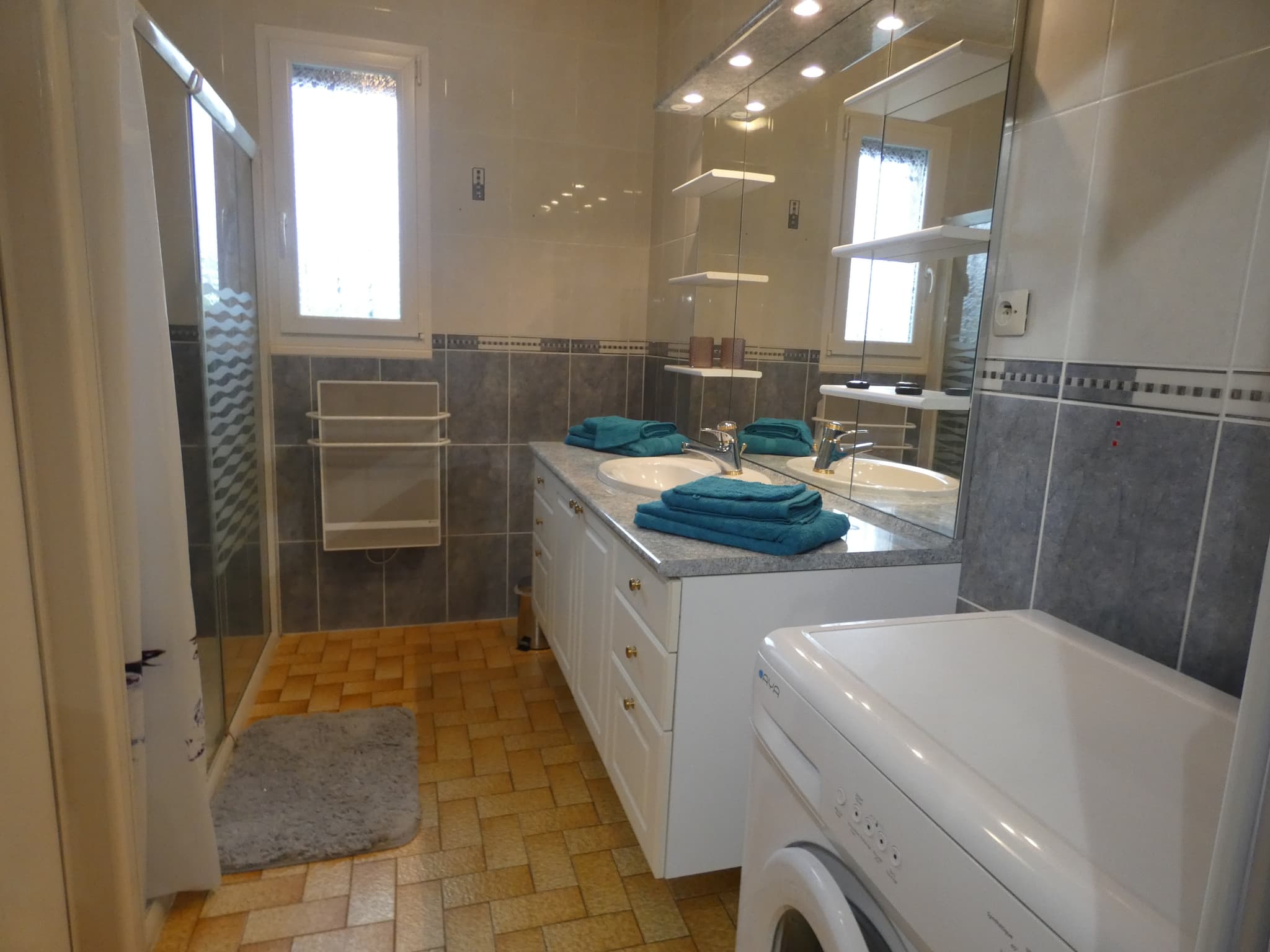 Salle de bains de l'Estelle à Saint Gein Gîtes de France Landes