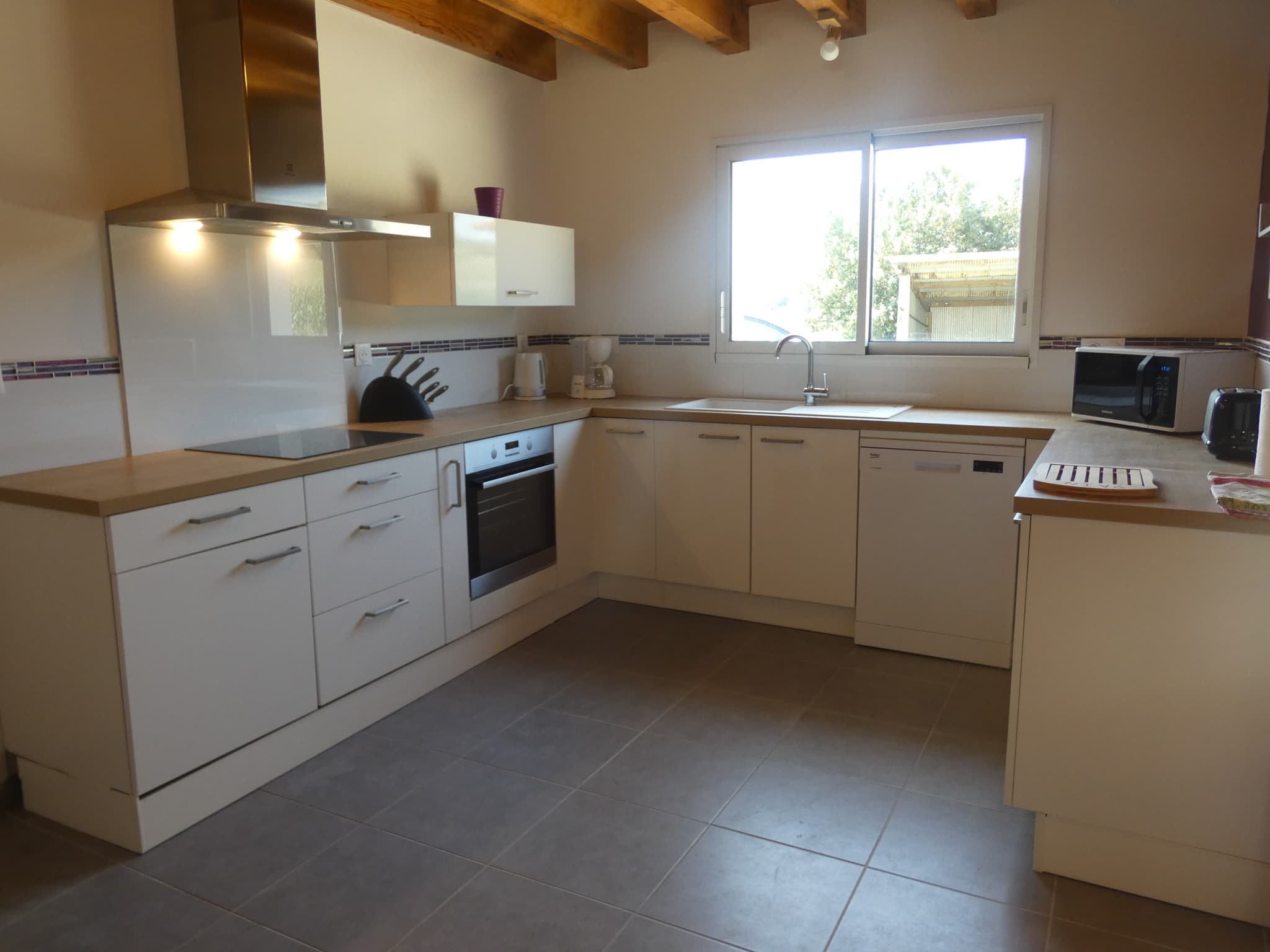 Cuisine du Gîte de Juine à Fargues avec Gîtes de France Landes